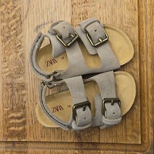Zara Buckle Sandals EU 18